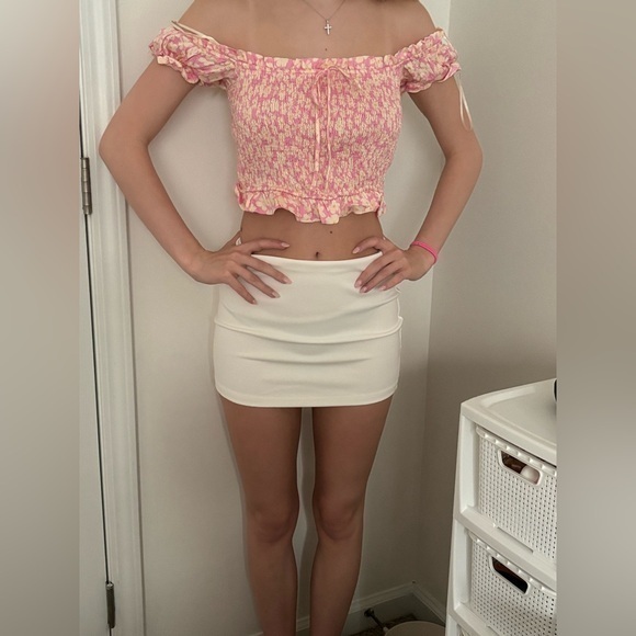 Zara Coquette Pink Floral Smocked Crop Top Off-Shoulder Dollcore size Small - Picture 2 of 3